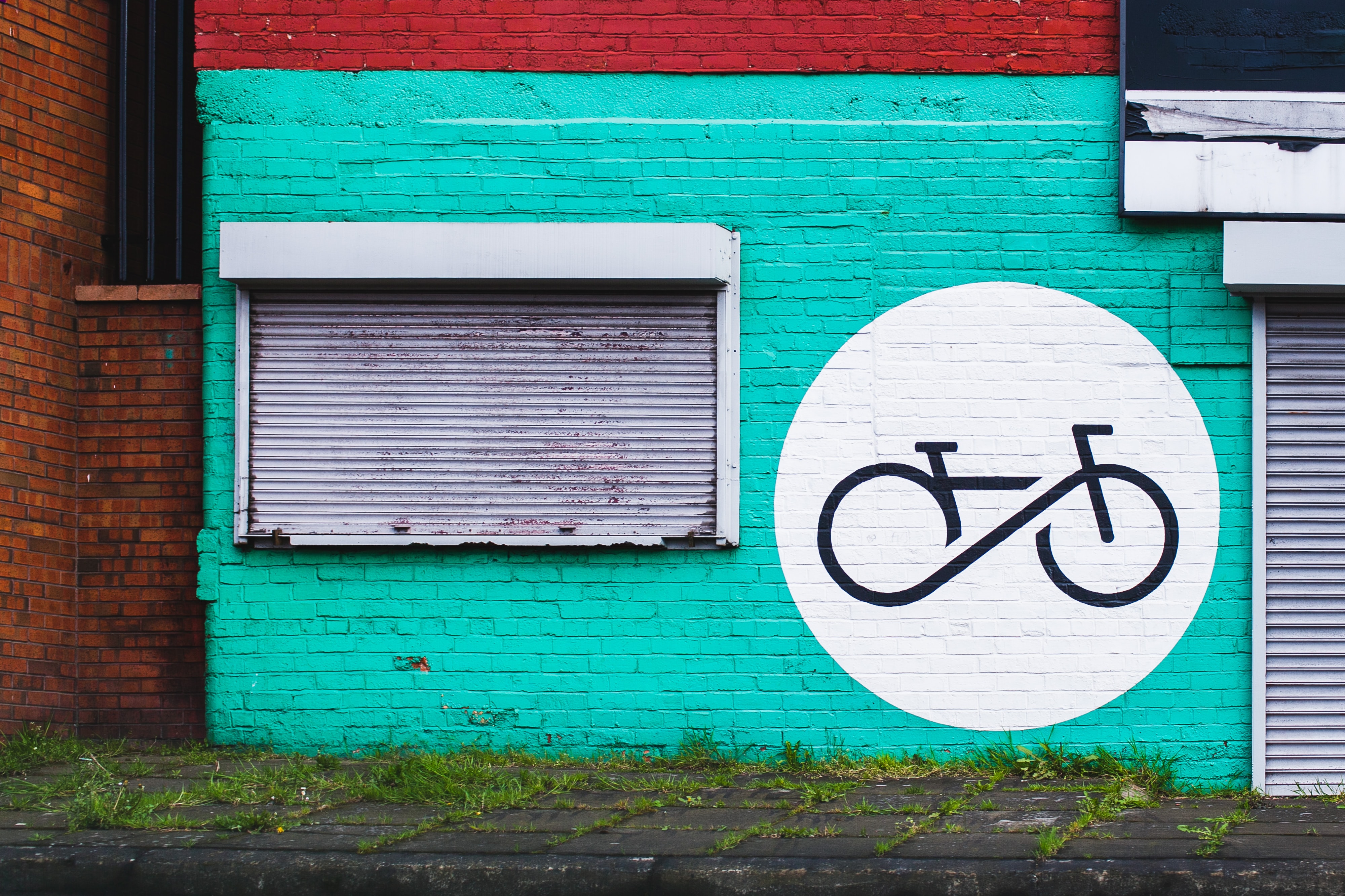 Wall painting of a bicycle